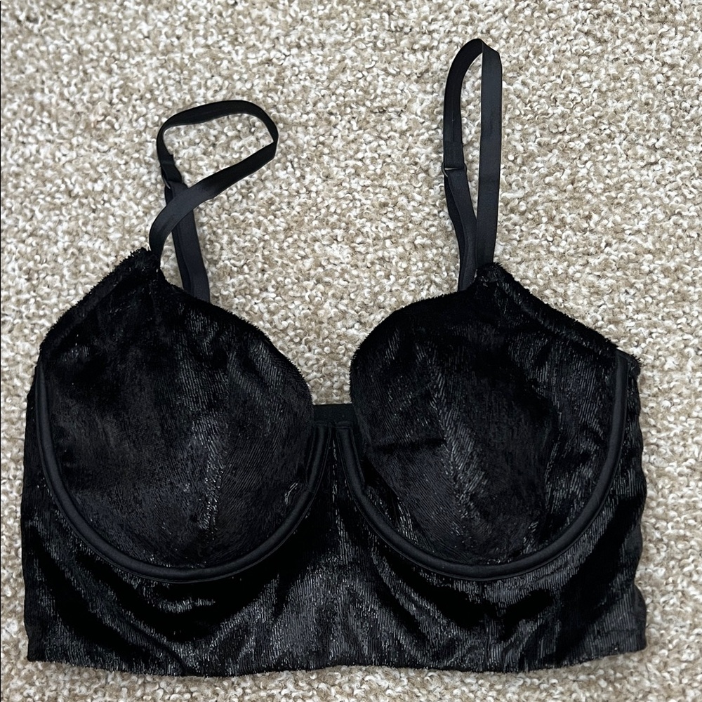 Victoria's Secret Black Velvet Bra Brand New!